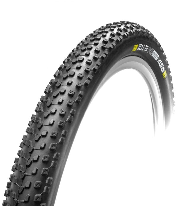 XC11 TR 29 Black-Black tufo